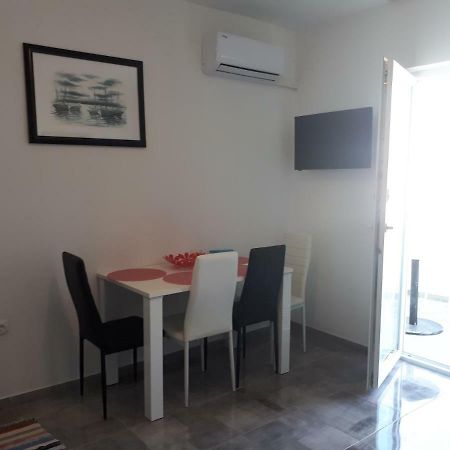 Apartmani Korina Starigrad Paklenica Exteriör bild