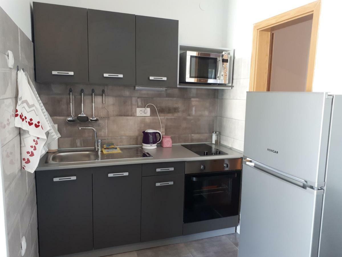 Apartmani Korina Starigrad Paklenica Exteriör bild