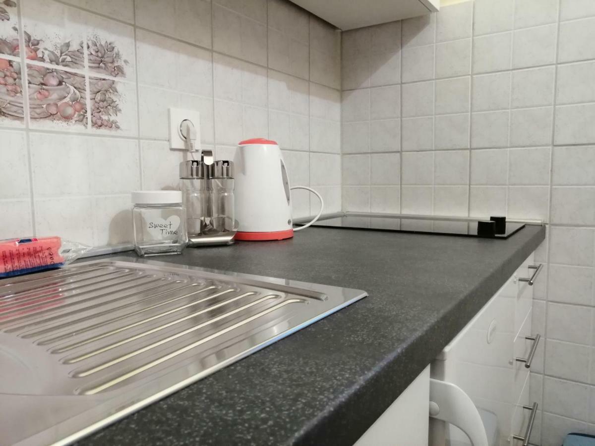 Apartmani Korina Starigrad Paklenica Exteriör bild
